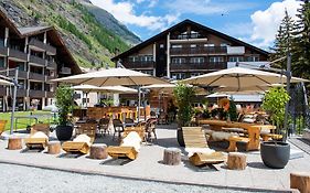 Schweizerhof Zermatt - A Small Luxury Hotel