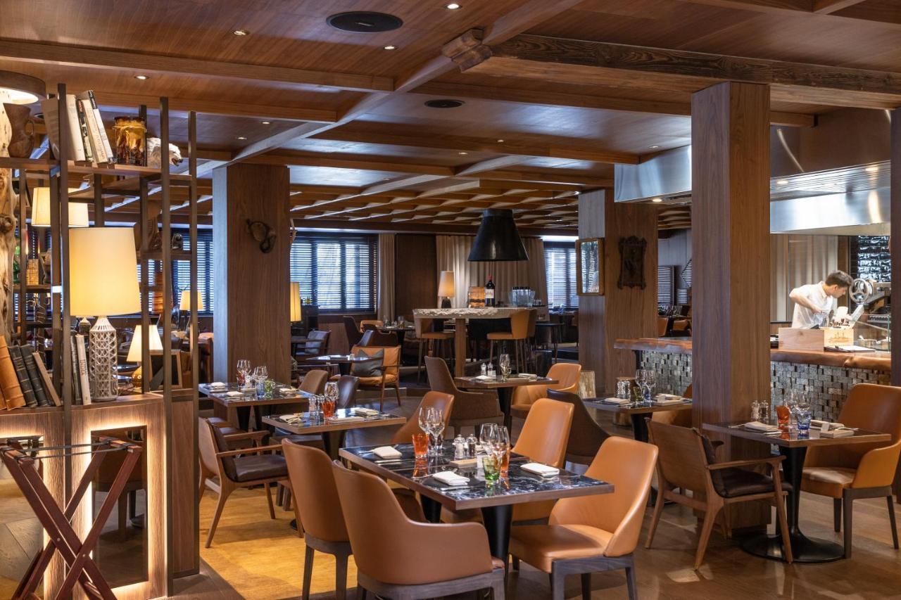Schweizerhof Zermatt - A Small Luxury Hotel Esterno foto