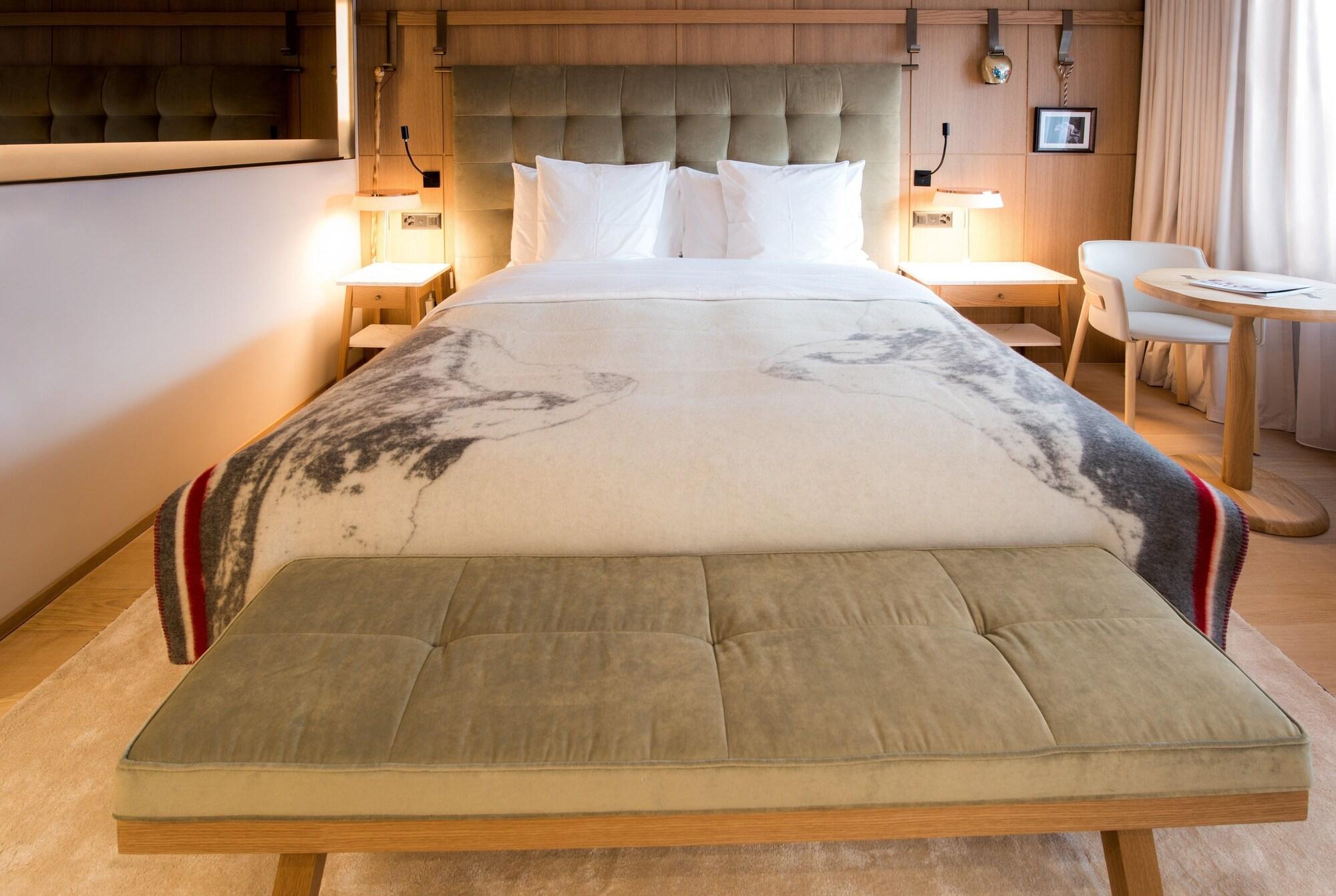 Schweizerhof Zermatt - A Small Luxury Hotel Esterno foto