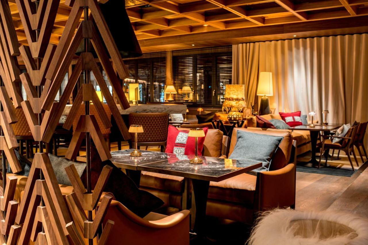 Schweizerhof Zermatt - A Small Luxury Hotel Esterno foto