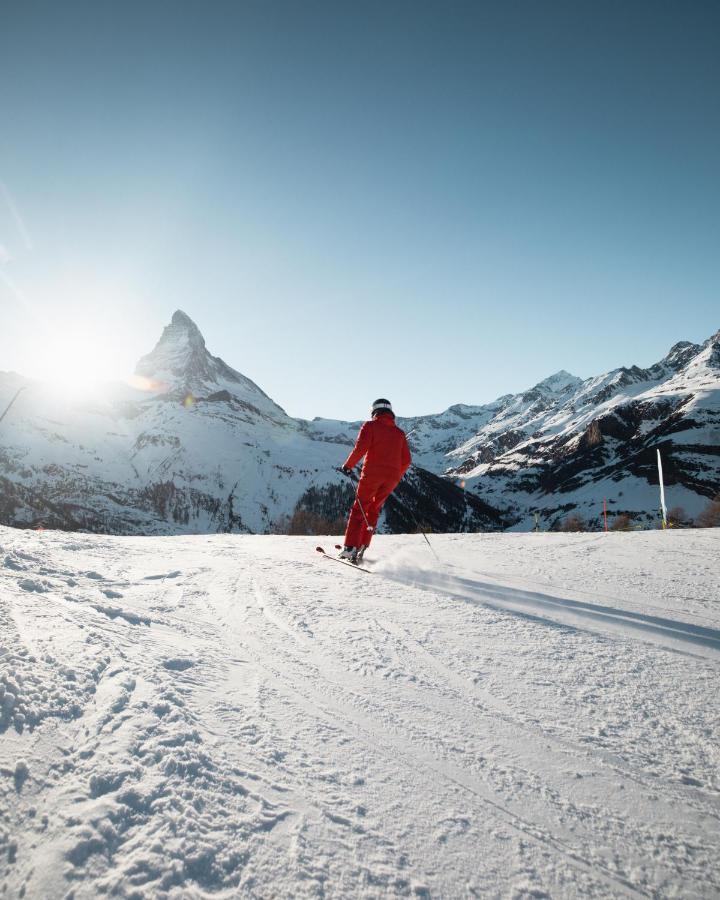 Schweizerhof Zermatt - A Small Luxury Hotel Esterno foto